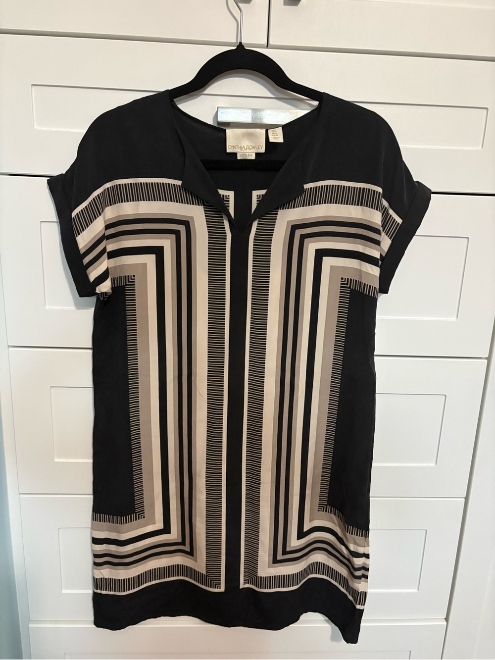 Cynthia Rowley Black & Cream Geometric Shift Dress